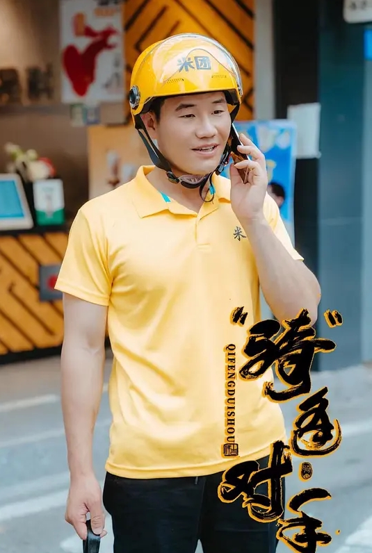 干净漂亮的女孩和ecchi运动 - 妹儿嗨视频